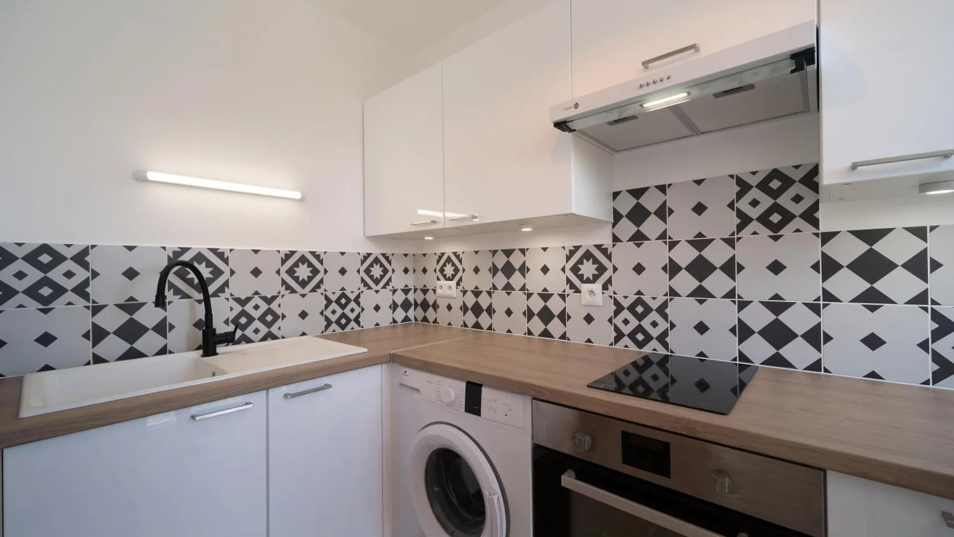 Appartement Tout Equipe Avec Parking مارسيليا