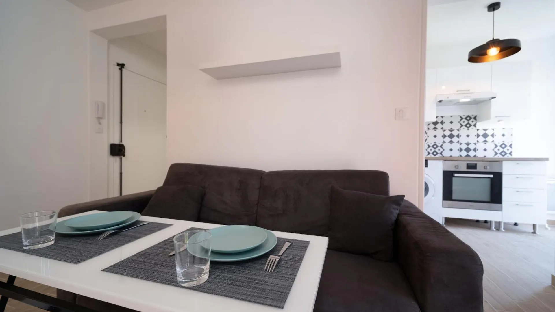 Appartement Tout Equipe Avec Parking مارسيليا